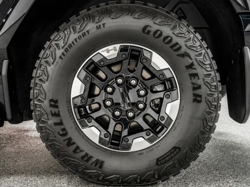 Used 2024 GMC Hummer EV 3X w/ Extreme Off-Road Package image 10