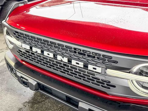 New 2025 Ford Bronco Badlands w/ Sasquatch Package image 8