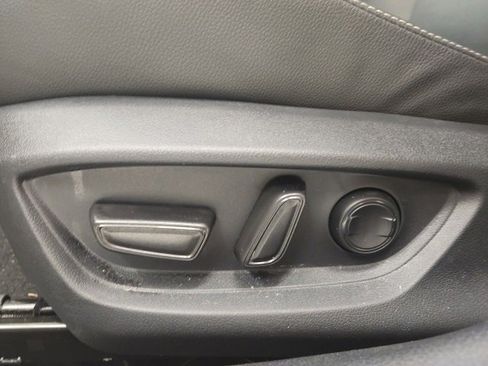 Certified 2025 Toyota Camry SE w/ Convenience Package image 14