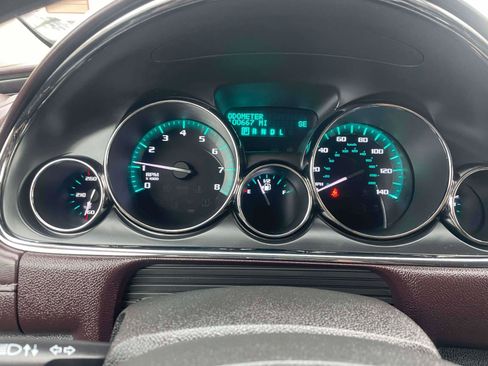 Used 2015 Buick Enclave Leather image 10