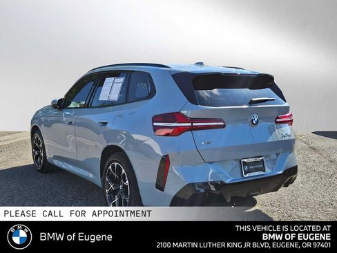 Used 2025 BMW X3 xDrive30i AWD/4WD image 6