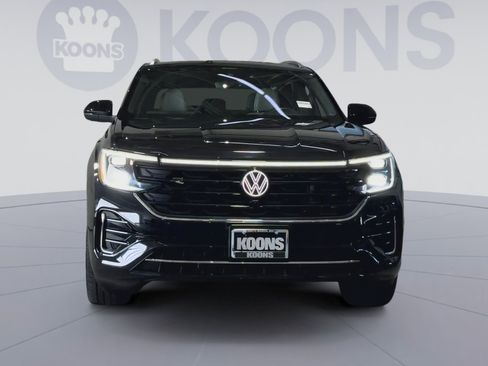 Used 2024 Volkswagen Atlas Cross Sport SEL Premium R-Line image 4