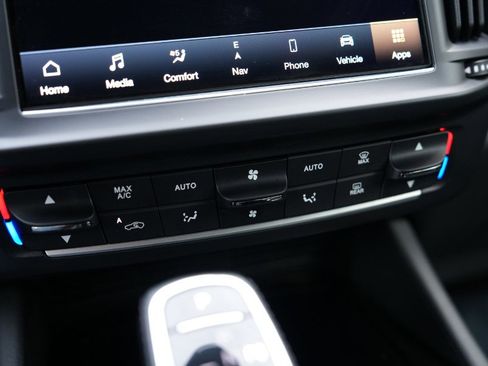 Used 2023 Maserati Levante Modena image 50