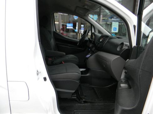 Used 2013 Nissan NV200 S w/ Cruise Control Pkg image 12