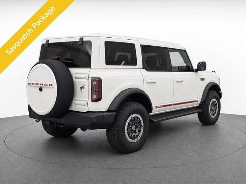 Used 2026 Ford Bronco Outer Banks w/ Sasquatch Package AWD/4WD image 3