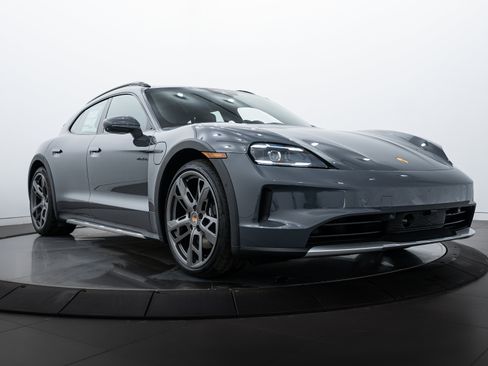 New 2025 Porsche Taycan 4 Cross Turismo image 9