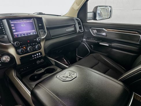 Used 2019 RAM 1500 Laramie AWD/4WD image 21