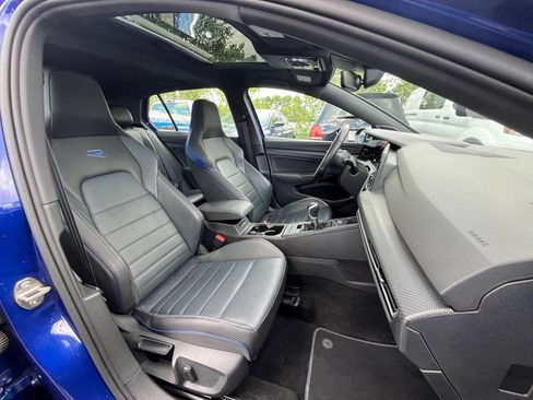 Used 2022 Volkswagen Golf R AWD/4WD image 12