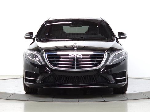 Used 2014 Mercedes-Benz S 550 Sedan w/ Sport Package Plus One image 10