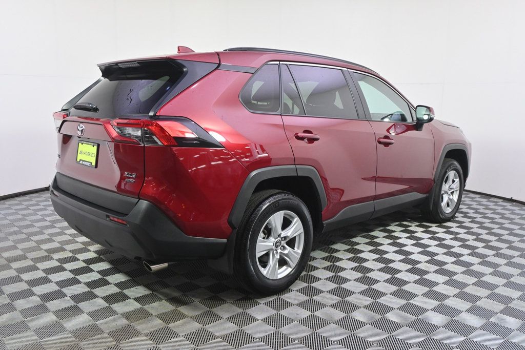 Used 2021 Toyota RAV4 XLE w/ Convenience Package AWD/4WD image 7