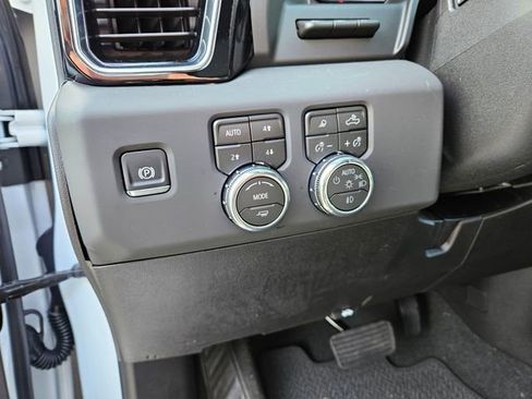 New 2026 GMC Sierra 3500 Denali w/ Denali Reserve Package image 21