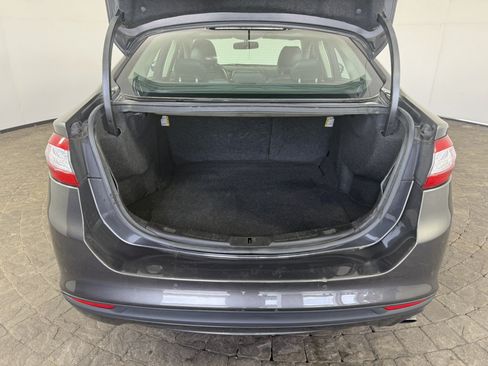 Used 2016 Ford Fusion SE w/ Equipment Group 202A FWD image 7
