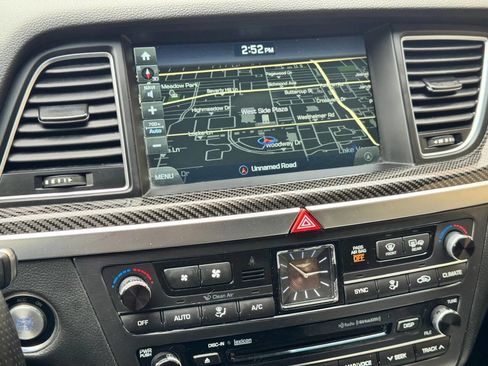 Used 2018 Genesis G80 3.3T Sport image 32