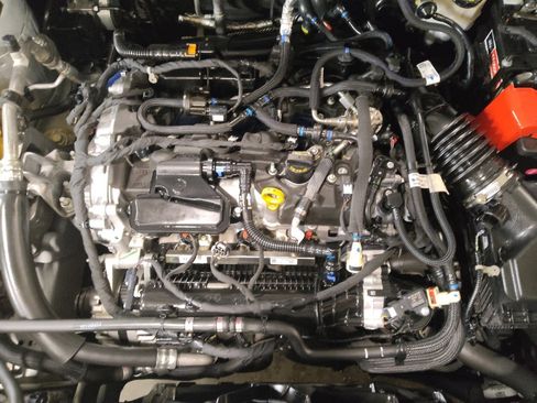 Used 2021 Ford Escape SE w/ SE Sport Appearance Package image 30