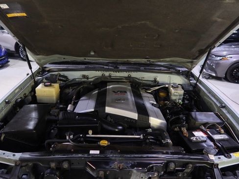 Used 2005 Lexus LX 470 4WD image 9