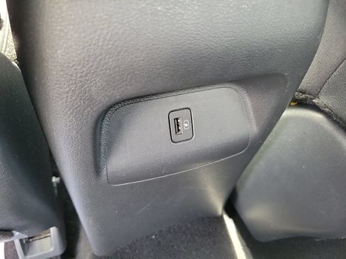 Used 2024 Nissan Sentra SV FWD image 19
