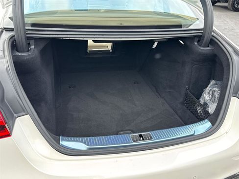 Used 2023 Mercedes-Benz S 500 4MATIC image 9