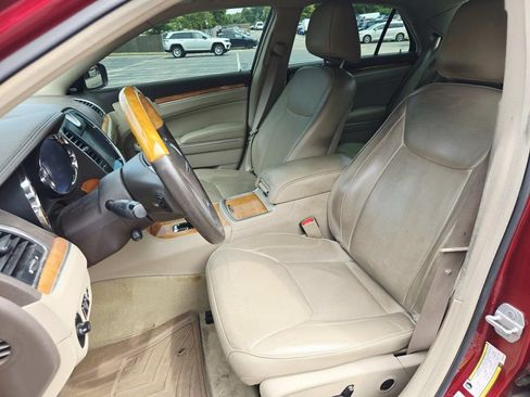 Used 2013 Chrysler 300 C RWD image 11