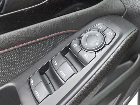 Certified 2023 Chevrolet Traverse RS image 13