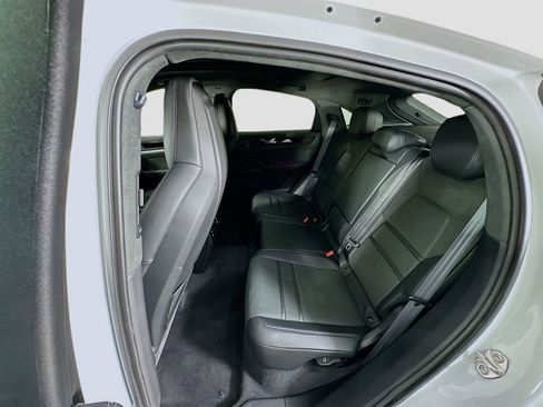 New 2026 Porsche Cayenne GTS image 24
