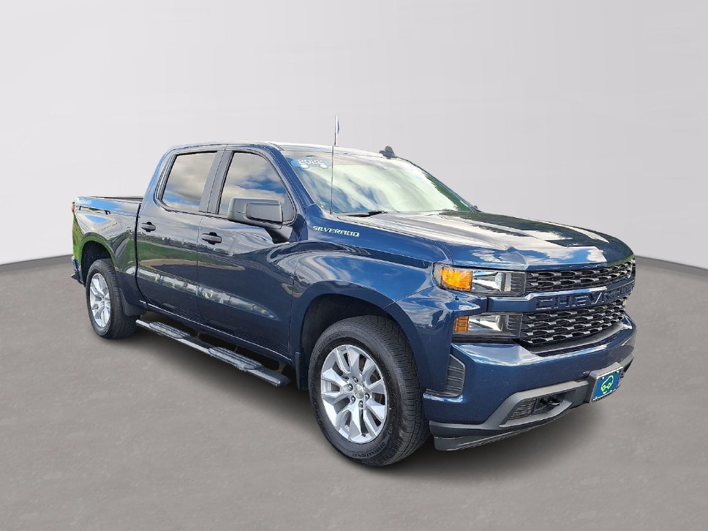 Certified 2022 Chevrolet Silverado 1500 Custom AWD/4WD image 3