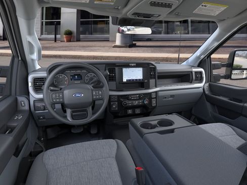 New 2026 Ford F550 4x4 Regular Cab Super Duty image 9