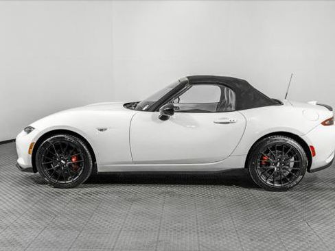 Used 2020 MAZDA MX-5 Miata Club w/ Brembo/BBS Recaro Package RWD image 28