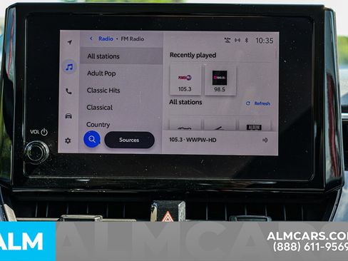 Used 2023 Toyota Corolla LE image 39