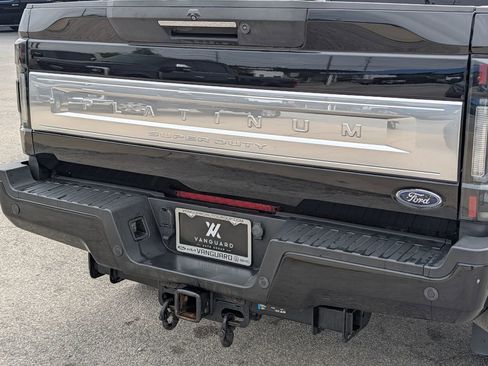 Used 2021 Ford F450 Platinum w/ FX4 Off-Road Package AWD/4WD image 8