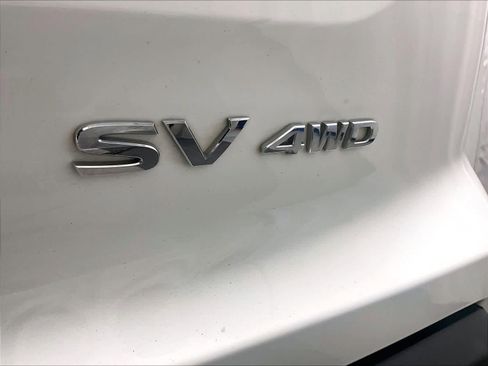 Certified 2022 Nissan Pathfinder SV image 29