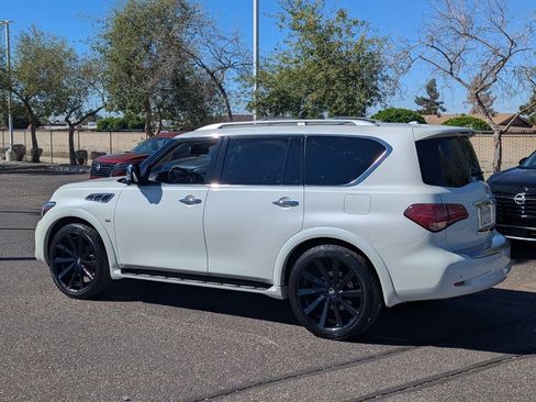 Used 2016 INFINITI QX80 2WD w/ Deluxe Technology Package image 4