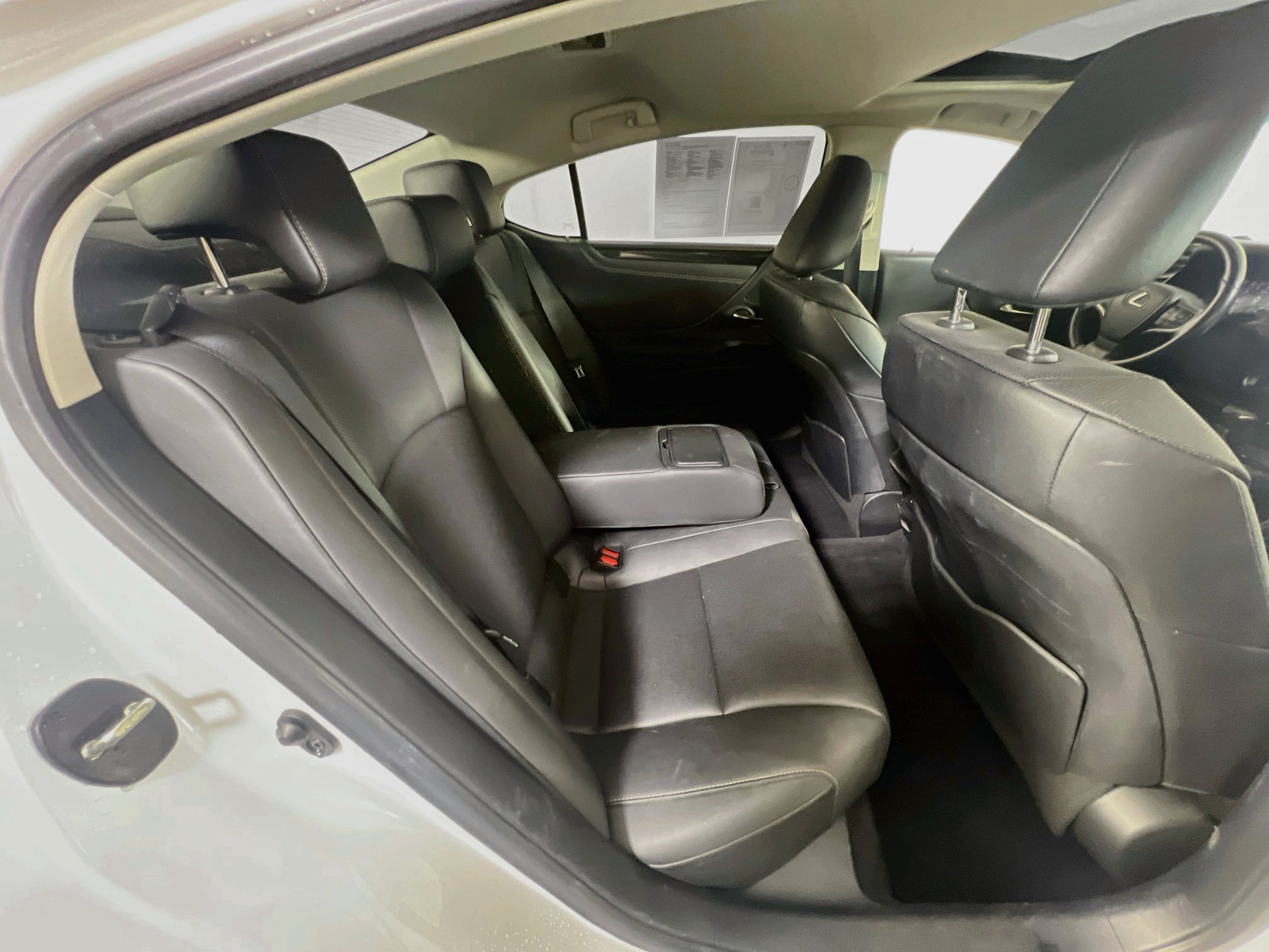 Used 2022 Lexus ES 350 w/ Accessory Package FWD image 24