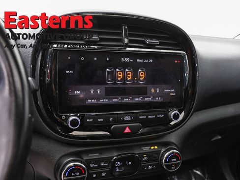 Used 2023 Kia Soul EX FWD image 19