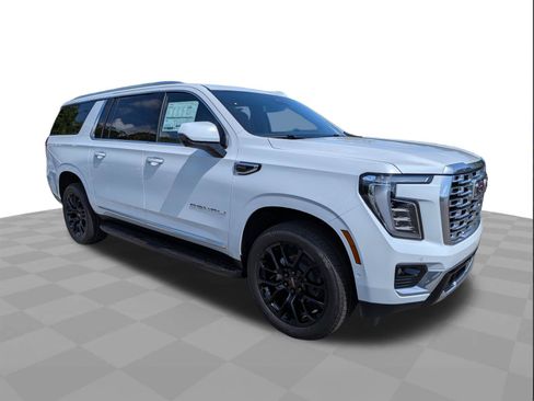 New 2026 GMC Yukon XL Denali AWD/4WD image 2