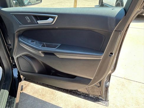 Used 2017 Ford Edge SE AWD/4WD image 16
