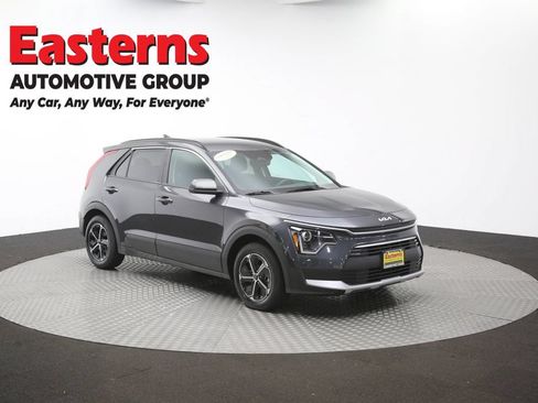 Used 2025 Kia Niro LX FWD image 47