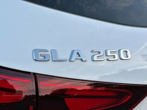 Used 2025 Mercedes-Benz GLA 250 image 36