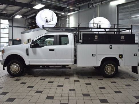 Used 2022 Ford F350 XL w/ Power Equipment Group image 3