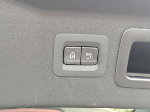 Used 2024 MAZDA CX-90 3.3 Turbo w/ Preferred Plus image 11