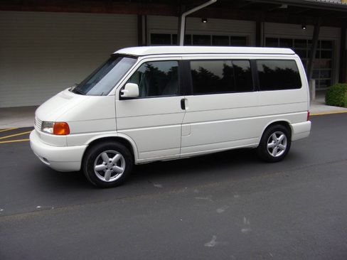 Used 2001 Volkswagen Eurovan FWD image 3