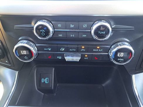 Used 2021 Ford F150 4x4 SuperCrew image 22