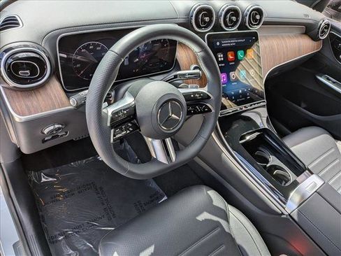 Certified 2025 Mercedes-Benz GLC 300 image 10
