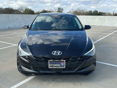 Used 2023 Hyundai Elantra SEL w/ Convenience Package image 7