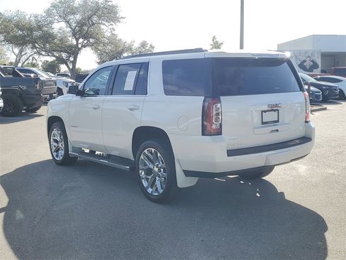 Used 2019 GMC Yukon SLT image 6