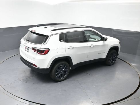 New 2026 Jeep Compass Latitude AWD/4WD image 29