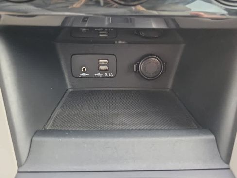 Used 2023 Subaru Forester Premium image 14