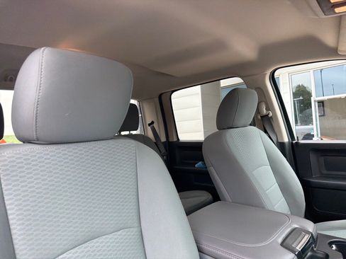 Used 2016 RAM 2500 Tradesman w/ Chrome Appearance Group AWD/4WD image 24