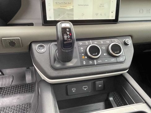 Used 2020 Land Rover Defender 110 S AWD/4WD image 22