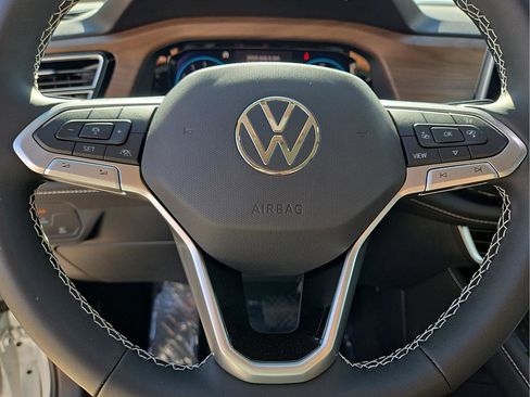 New 2026 Volkswagen Atlas SE image 25