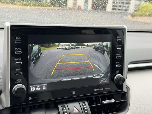 Used 2022 Toyota RAV4 Limited AWD/4WD image 4